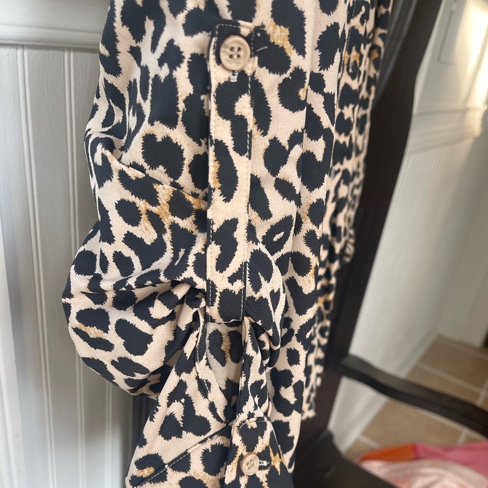Doe & Rae Leopard Top - Picture 3 of 8